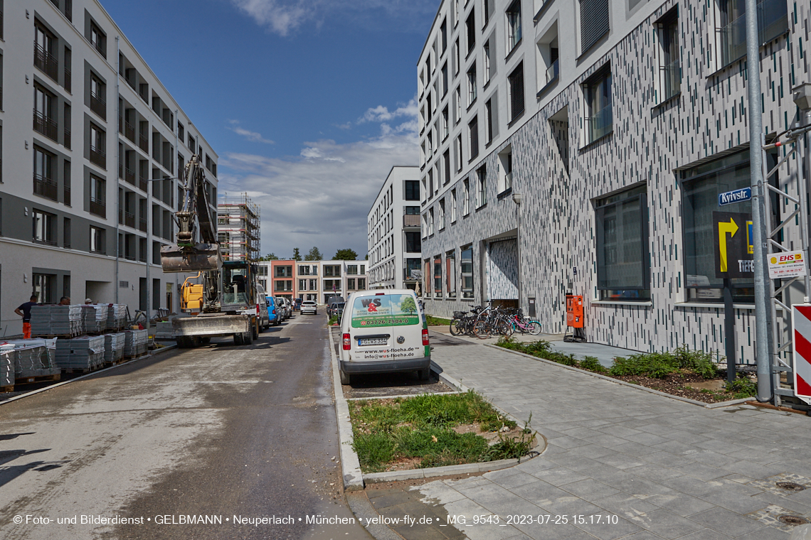 25.07.2023 - Rundgang im Alexisquartier in Neuperlach